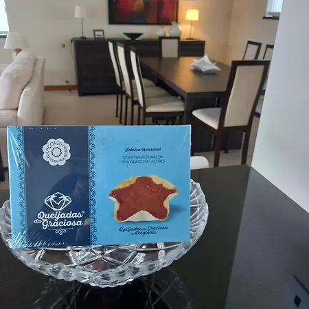 Charming House With Garden In