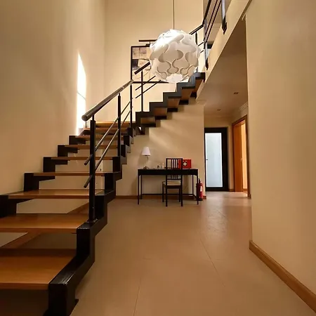 Feriehus Charming House With Garden In