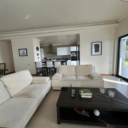 Feriehus Charming House With Garden In Angra do Heroísmo