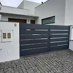 Charming House With Garden In Dom wakacyjny