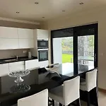 Charming House With Garden In Dom wakacyjny *