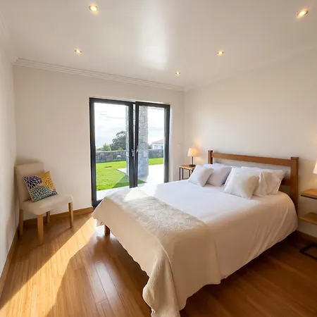 Charming House With Garden In Dom wakacyjny