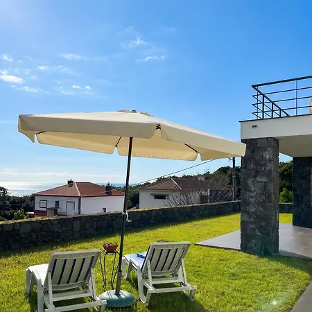 Charming House With Garden In Dom wakacyjny *