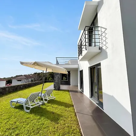 Charming House With Garden In Dom wakacyjny